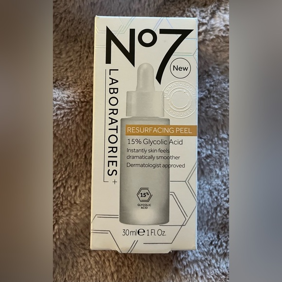 No7 Laboratories Resurfacing Peel 15% Glycolic Acid ✨ NIB - Picture 2 of 5
